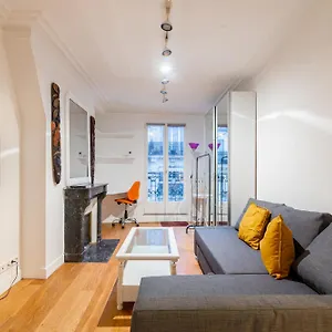 luxurious-1-bedroom-tour-eiffel-saint-dominique-free-netflix.fr-paris.fr/